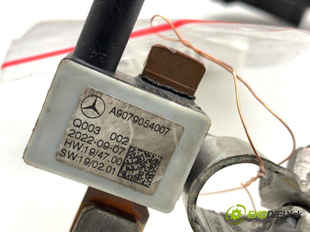 MERCEDES-BENZ SPRINTER 3,5-t Platforma / podwozie Platforma / podwozie 2022 125 kW 317 CDI (910.030) 1950 svorka MINUS A9079054007