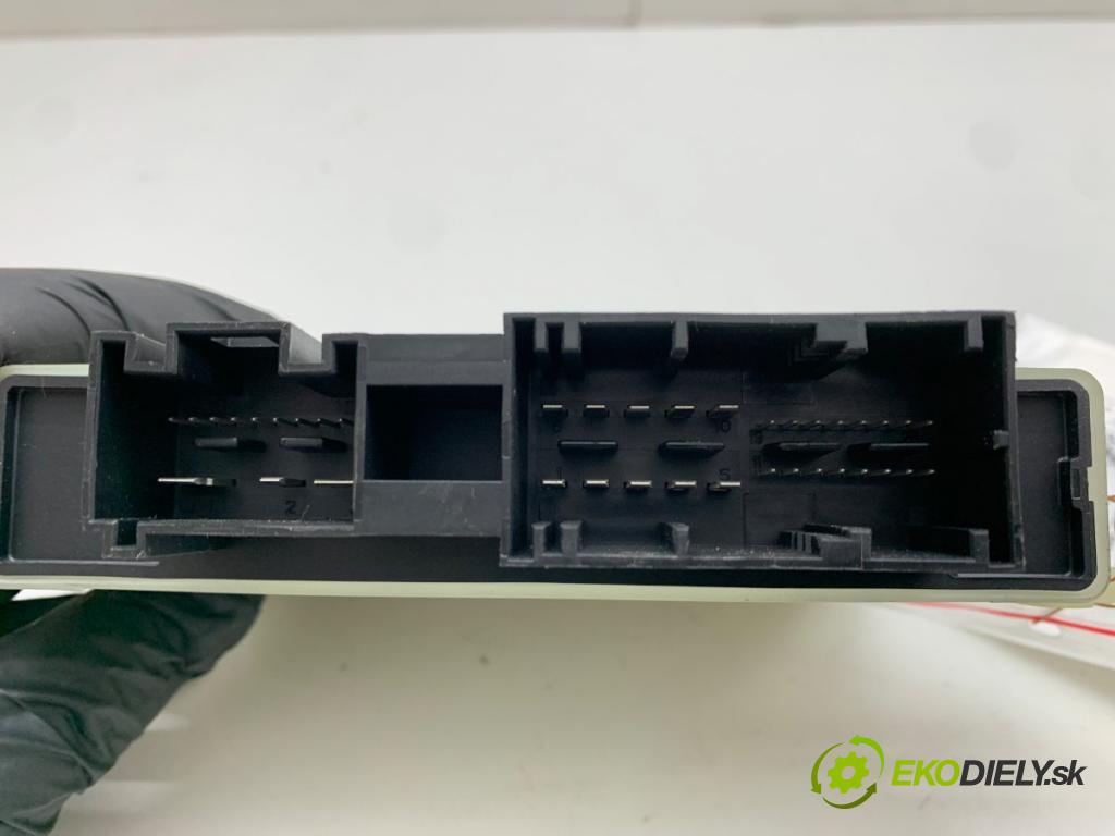 MERCEDES-BENZ SPRINTER 3,5-t Platforma / podwozie Platforma / podwozie 2022 125 kW 317 CDI (910.030) 1950 modul řídící jednotka SCR A0009002126