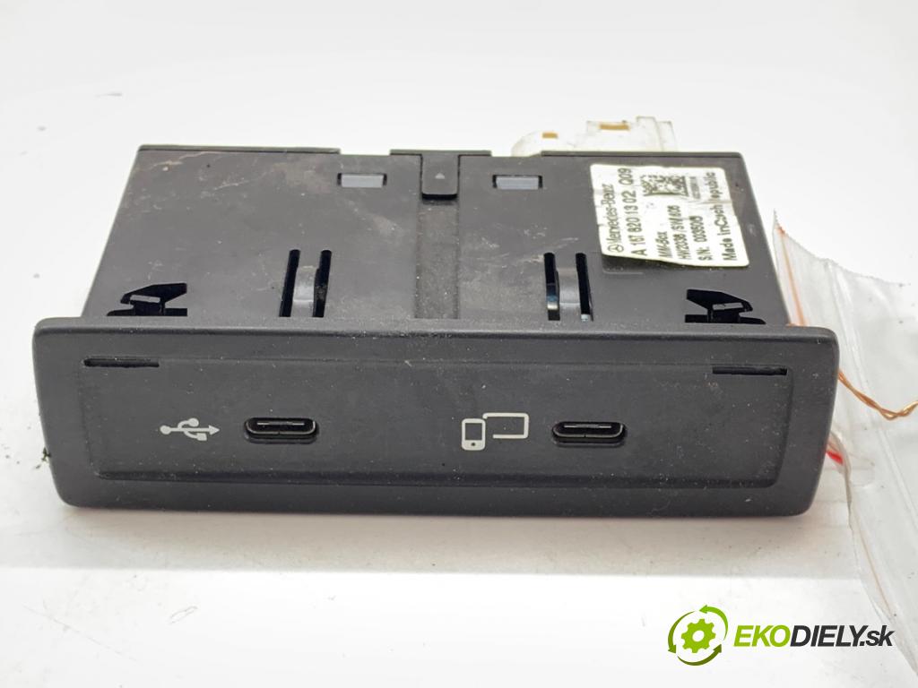 MERCEDES-BENZ SPRINTER 3,5-t Platforma / podwozie Platforma / podwozie 2022 125 kW 317 CDI (910.030) 1950 HNÍZDO: USB A1678201302