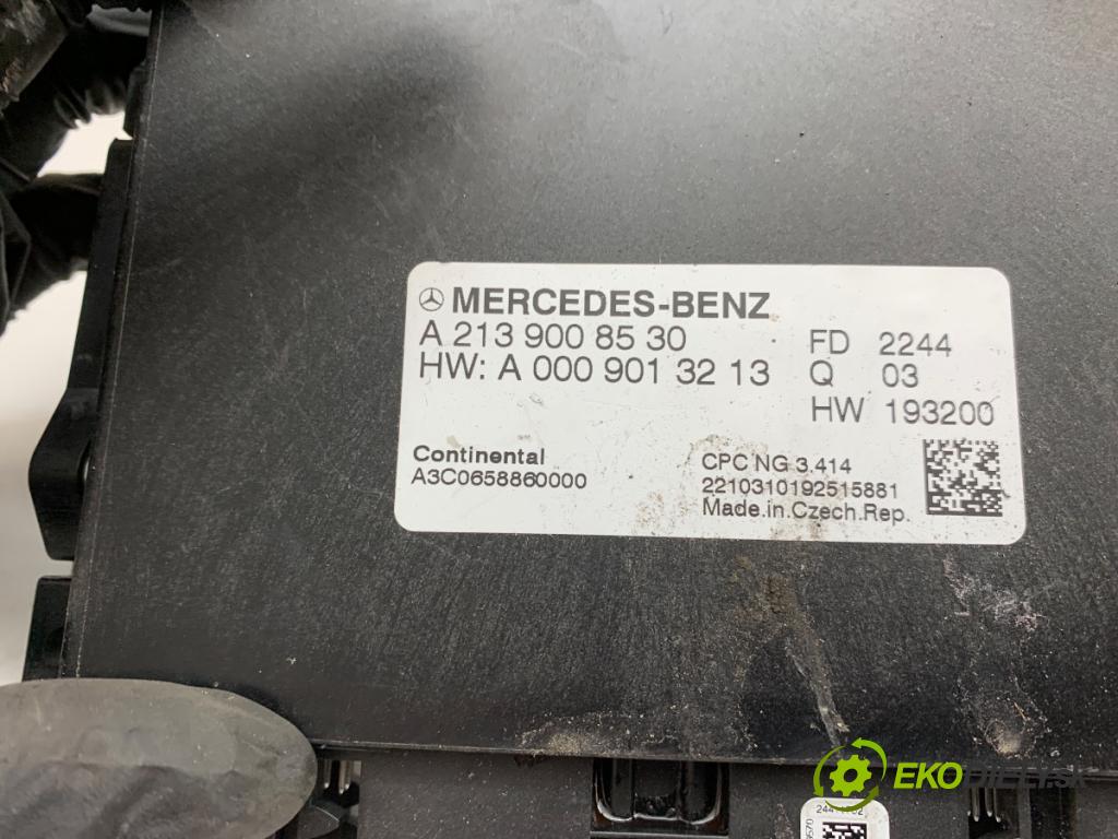 MERCEDES-BENZ SPRINTER 3,5-t Platforma / podwozie Platforma / podwozie 2022 125 kW 317 CDI (910.030) 1950 Riadiaca jednotka prevodovky A2139008530 (Riadiaca jednotka prevodovky)