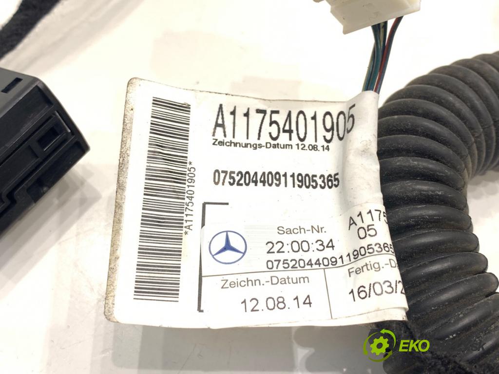 MERCEDES-BENZ CLA Shooting Brake Kombi 2017 100 kW CLA 200 CDI / d (117.908) 2143 Káblovačka Dvere zad pravy A1175401905