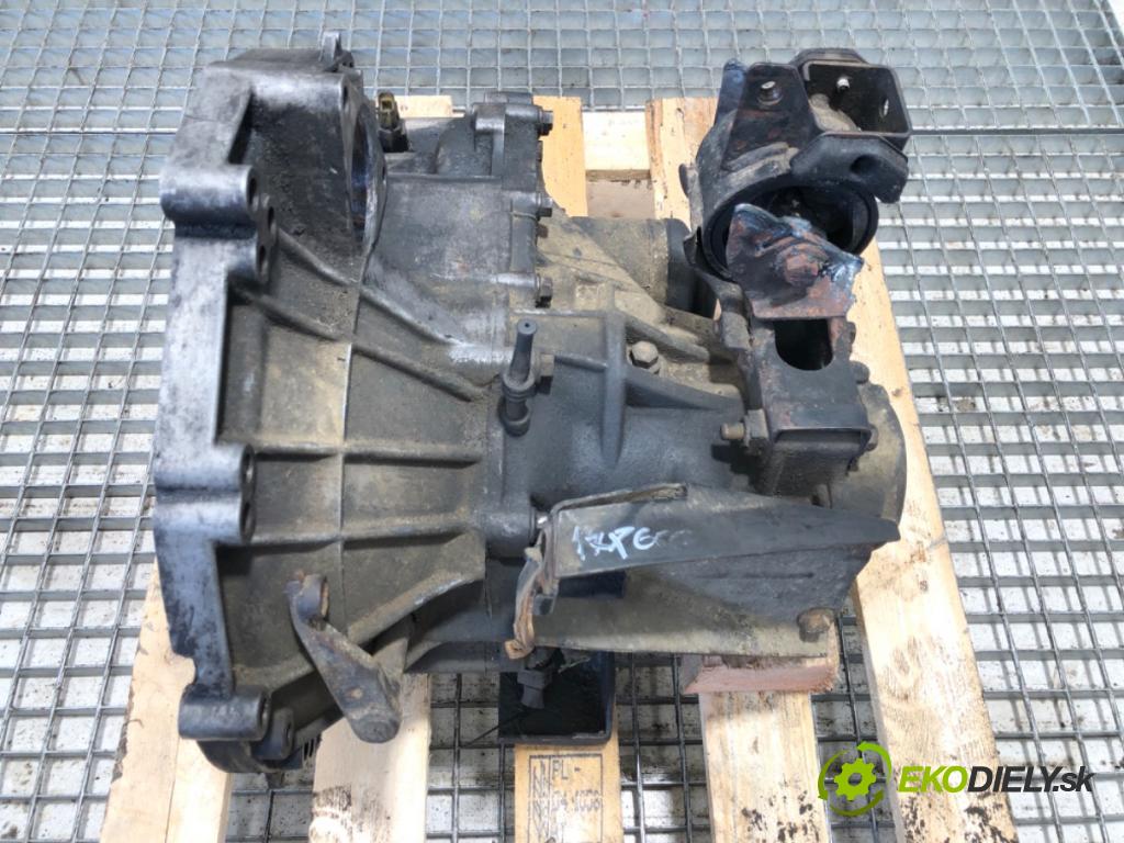 LAND ROVER FREELANDER I samochód terenowy zamknięty 2000 80 kW 2.0 Td4 4x4 1951 převodovka  (Převodovka)