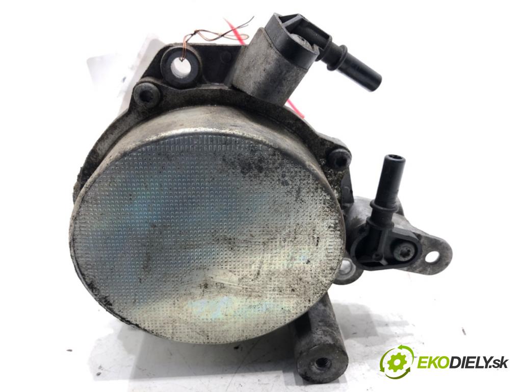 FORD KUGA I SUV 2010 100 kW 2.0 TDCi 1997 pumpa vakuová 9673836180