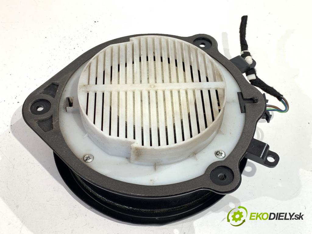 SEAT EXEO Kombi 2012 155 kW 2.0 TFSI 1984 reproduktory 8E0035411B