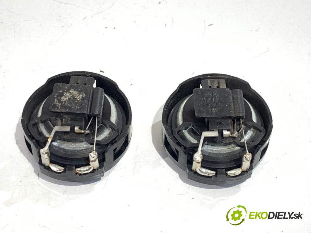 SEAT EXEO Kombi 2012 155 kW 2.0 TFSI 1984 reproduktory 8E0035411B