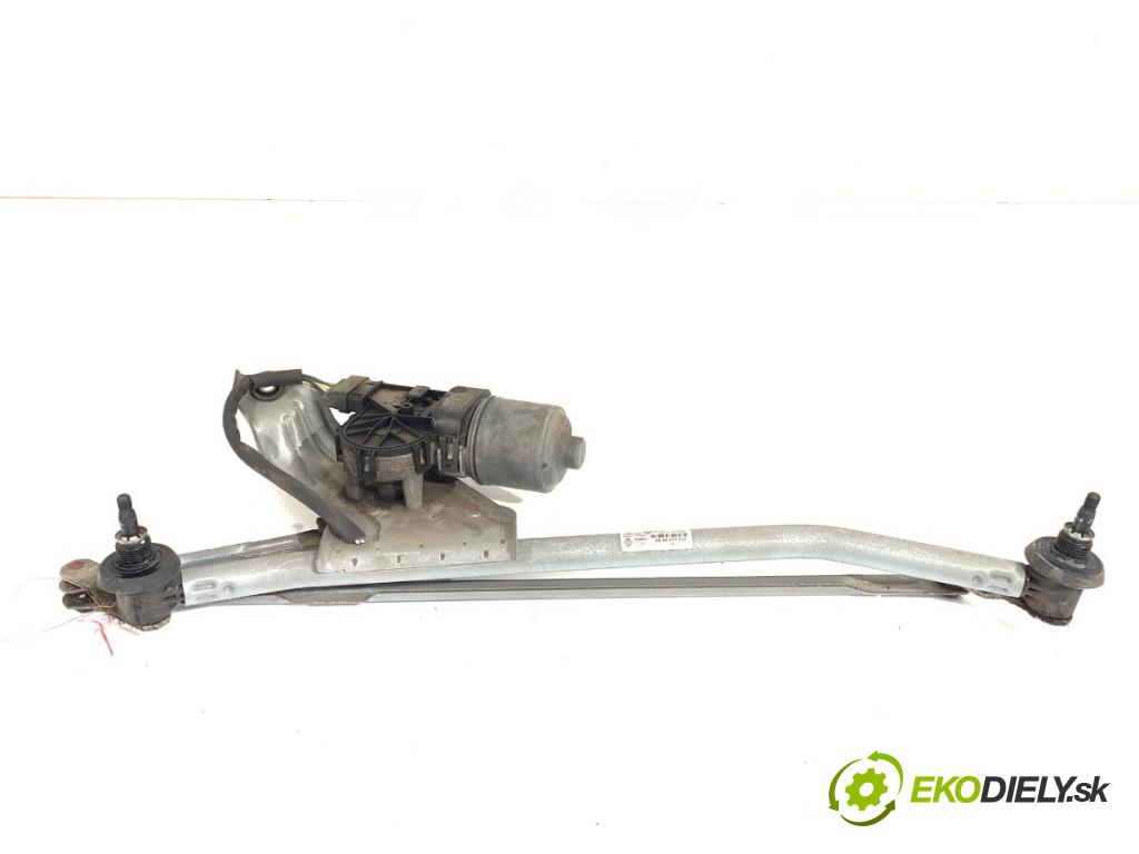 DACIA DUSTER SUV 2016 92 kW 1.2 TCe 125 1197 mechanismus stěračů přední část 8200619512 (Motorek stěračů přední)