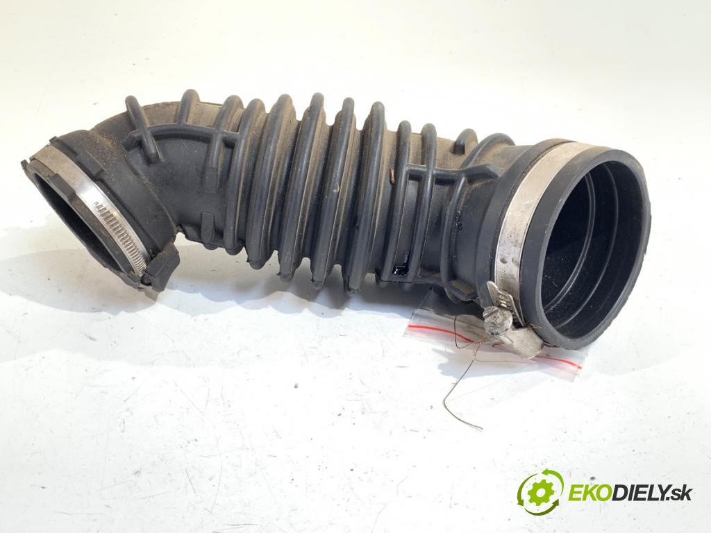 SEAT EXEO Kombi 2012 155 kW 2.0 TFSI 1984 Rúra turba 3R0133356