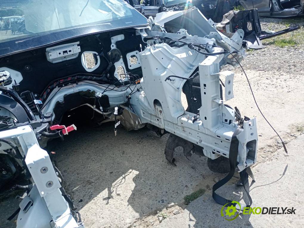 JEEP GRAND CHEROKEE WL SUV 2021 210 kW 3.6 4WD 3604 KAROSERIA ČTVRŤÁK blatník práh střecha PODŁUŻNICA