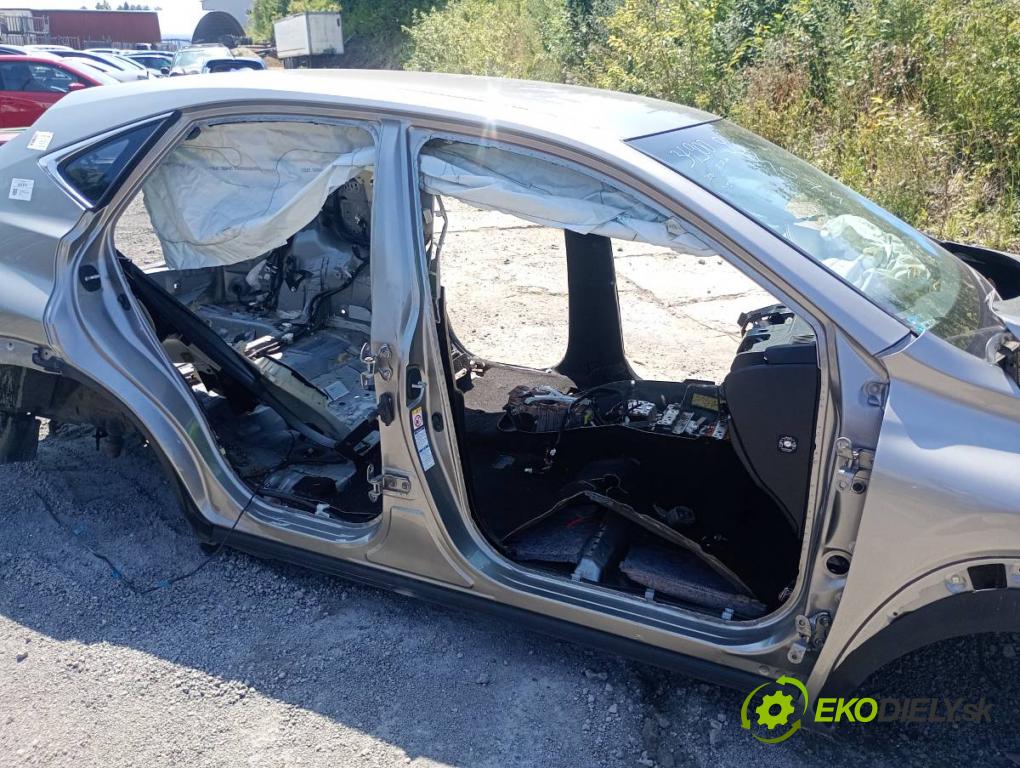 LEXUS NX SUV 2015 145 kW 300h AWD (AYZ15) 2494 KAROSERIA ČTVRŤÁK blatník práh střecha PODŁUŻNICA