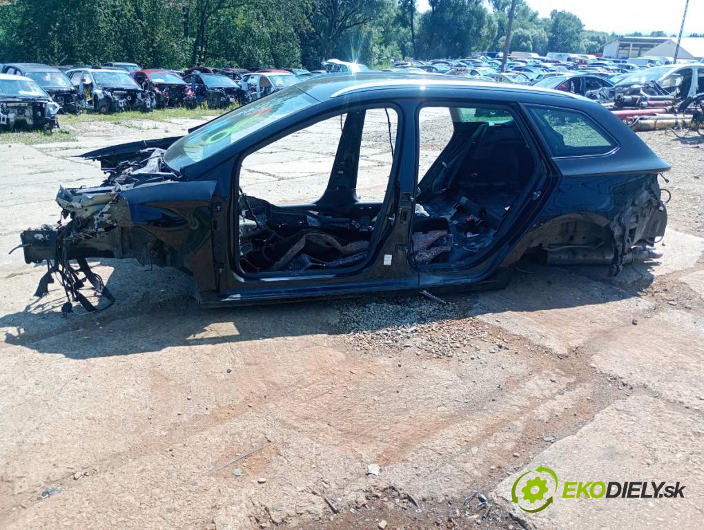 SEAT LEON III Kombi 2015 110 kW 2.0 TDI 1968 KAROSERIA ČTVRŤÁK blatník práh střecha PODŁUŻNICA