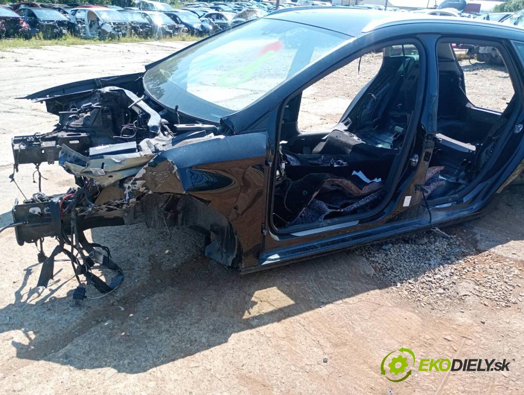 SEAT LEON III Kombi 2015 110 kW 2.0 TDI 1968 KAROSERIA ČTVRŤÁK blatník práh střecha PODŁUŻNICA