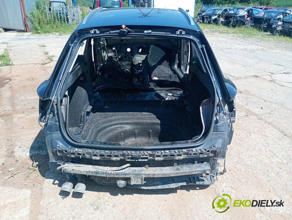 SEAT LEON III Kombi 2015 110 kW 2.0 TDI 1968 KAROSERIA ČTVRŤÁK blatník práh střecha PODŁUŻNICA