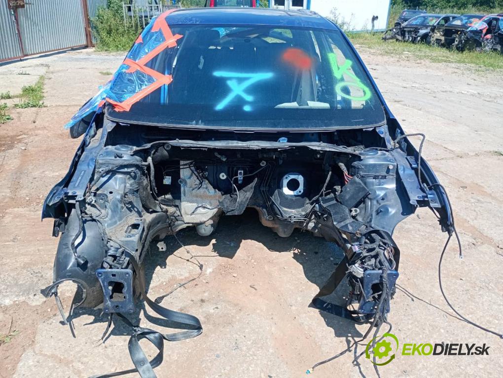 VW POLO VI liftback 2018 70 kW 1.0 TSI 999 KAROSERIA ČTVRŤÁK blatník práh střecha PODŁUŻNICA