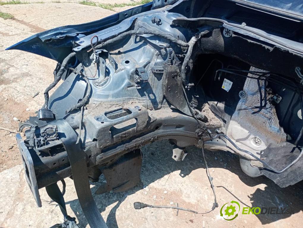 VW POLO VI liftback 2018 70 kW 1.0 TSI 999 KAROSERIA ČTVRŤÁK blatník práh střecha PODŁUŻNICA