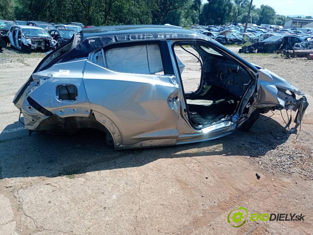 NISSAN JUKE SUV 2023 84 kW 1.0 999 karoséria ČTVRŤÁK: Blatník prah strecha PODŁUŻNICA 