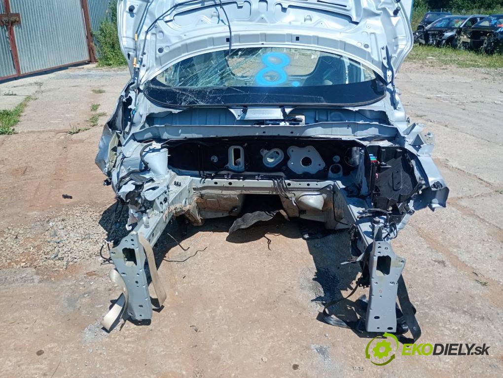 NISSAN JUKE SUV 2023 84 kW 1.0 999 KAROSERIA ČTVRŤÁK blatník práh střecha PODŁUŻNICA