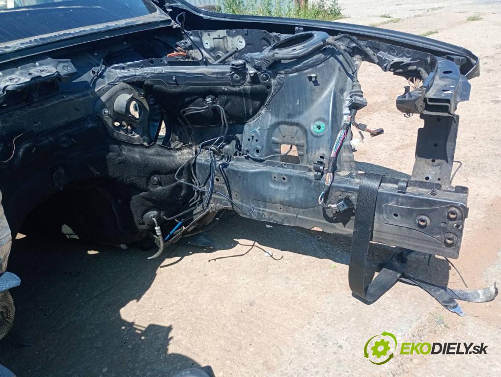 BMW F30 sedan 2014 155 kW 325 d 1995 KAROSERIA ČTVRŤÁK blatník práh střecha PODŁUŻNICA