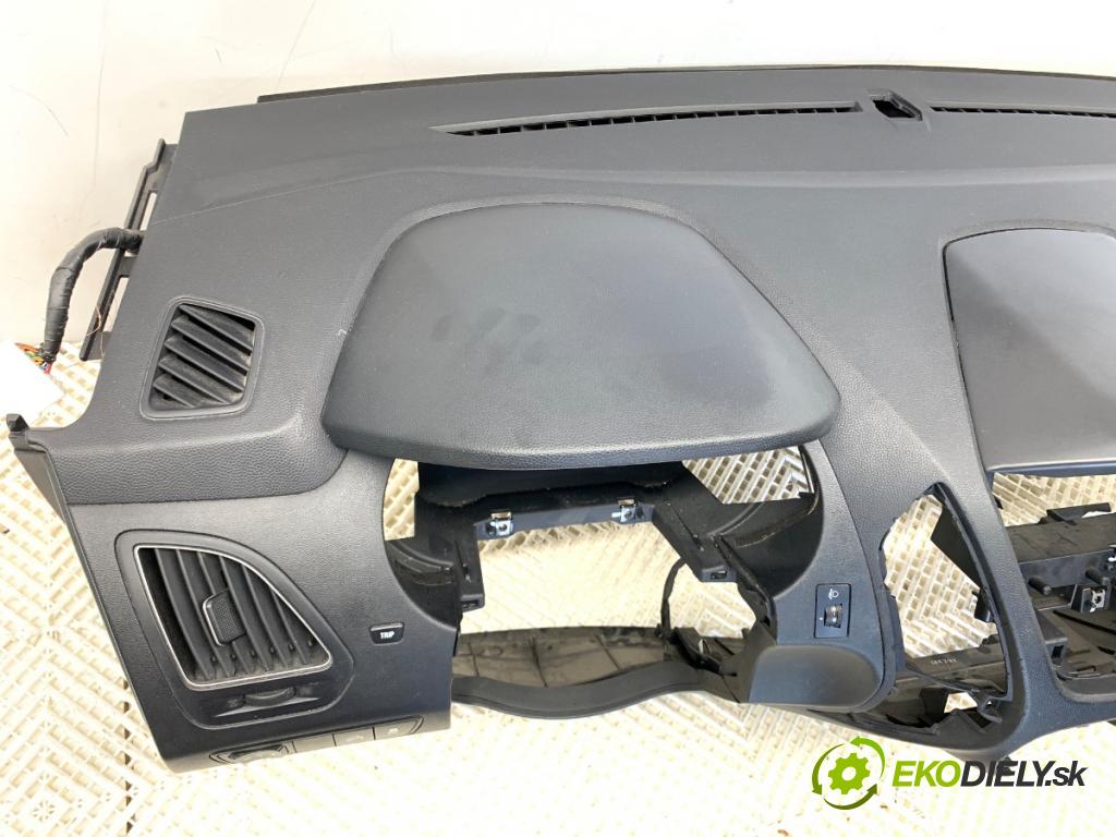 HYUNDAI ix35 SUV 2010 120 kW 2.0 1998 palubní doska POLŠTÁŘ: