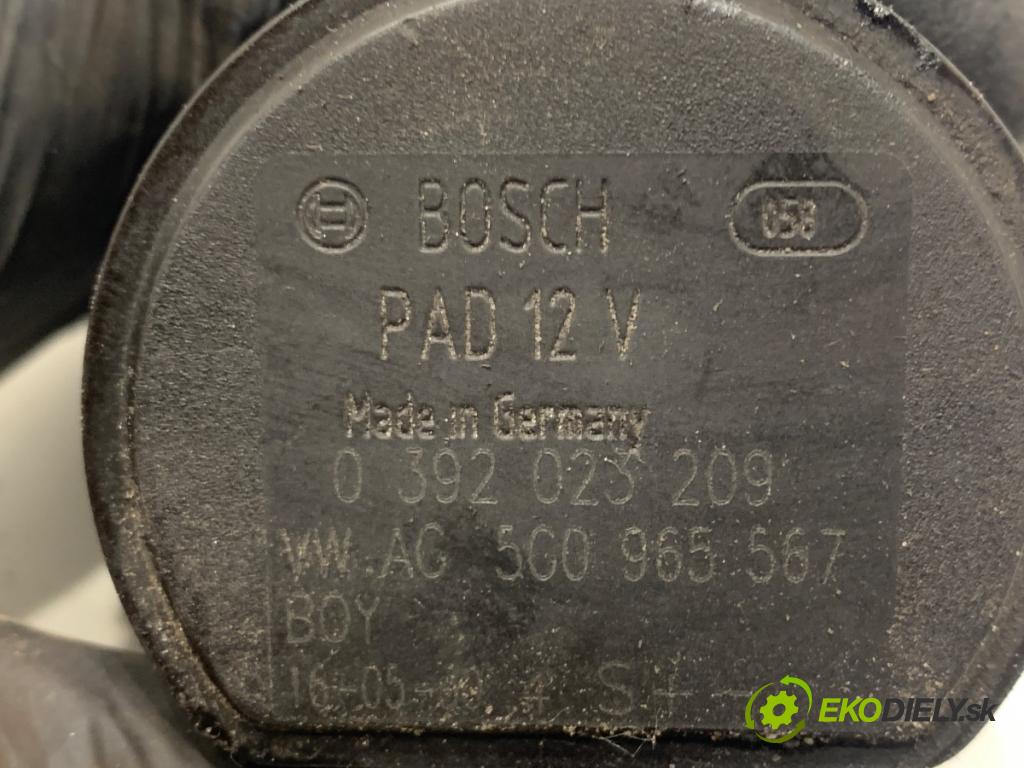 SKODA SUPERB III Kombi 2016 110 kW 2.0 TDI 1968 DALŠÍ: Pumpa vody 0392023209 (Vodná pumpa)