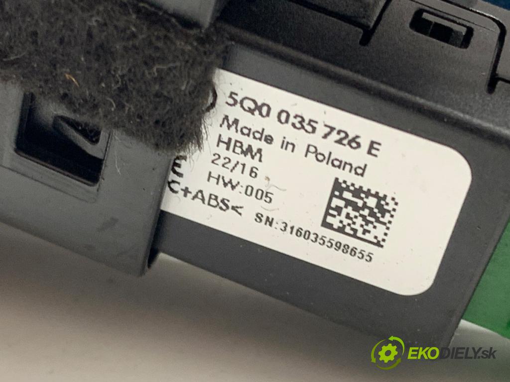 SKODA SUPERB III Kombi 2016 110 kW 2.0 TDI 1968 HNÍZDO: USB 5Q0035726E