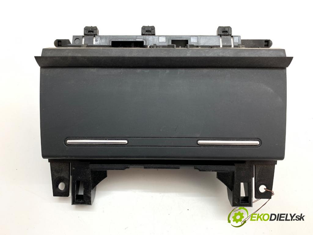 SEAT EXEO Kombi 2012 155 kW 2.0 TFSI 1984 Popolník 8E0857951