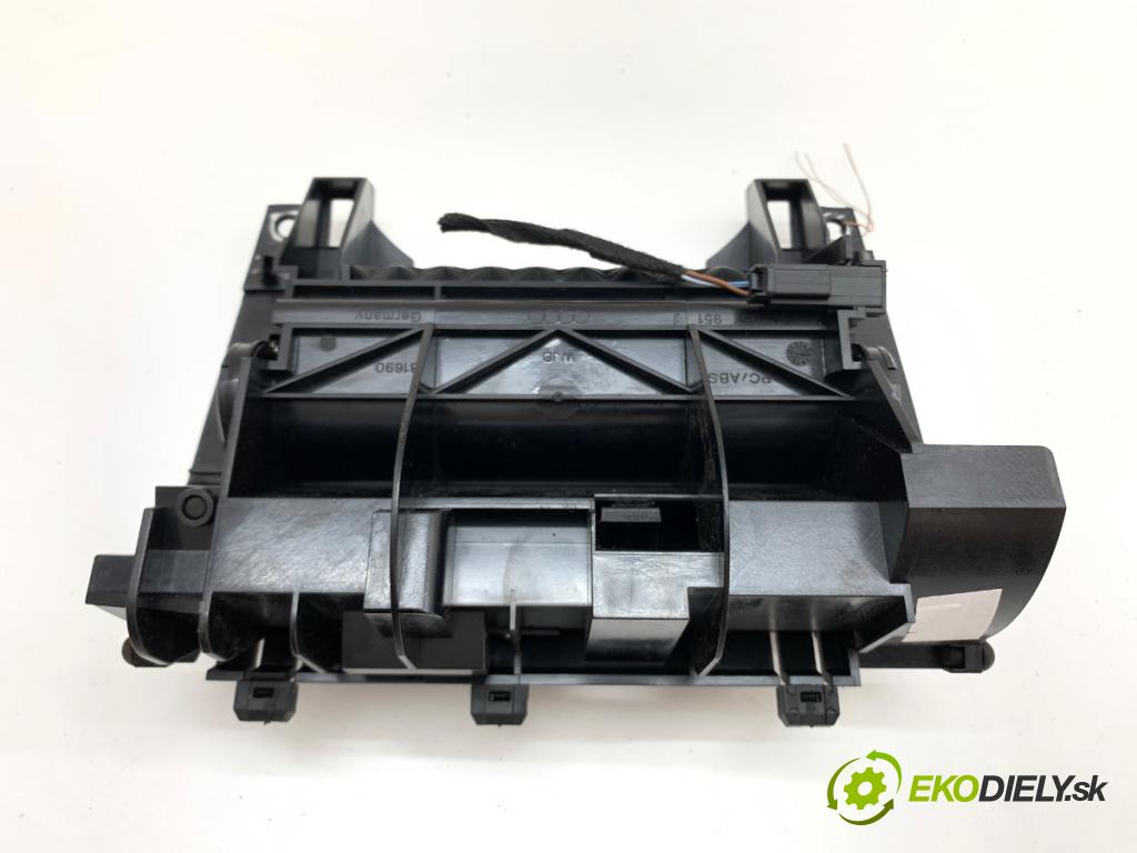 SEAT EXEO Kombi 2012 155 kW 2.0 TFSI 1984 popelník 8E0857951
