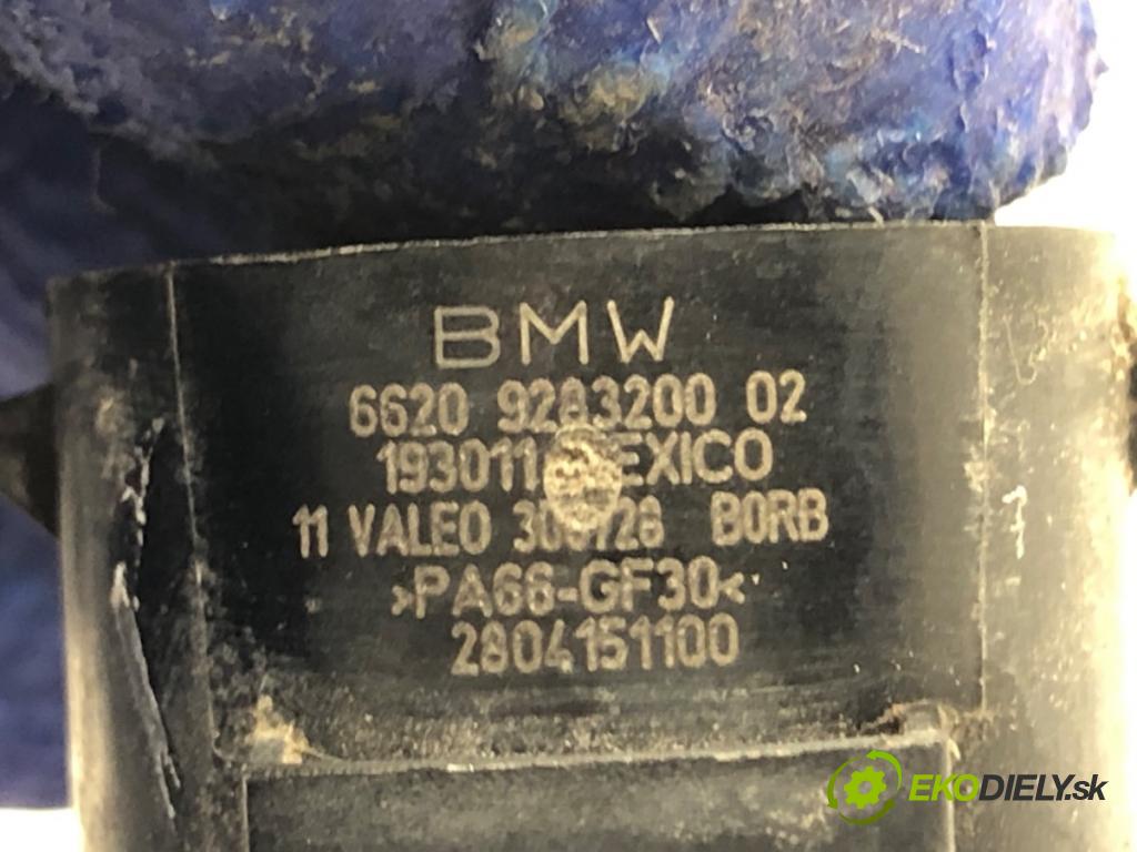 BMW F15 SUV 2015 160 kW xDrive 25 d 2993 snímač PDC