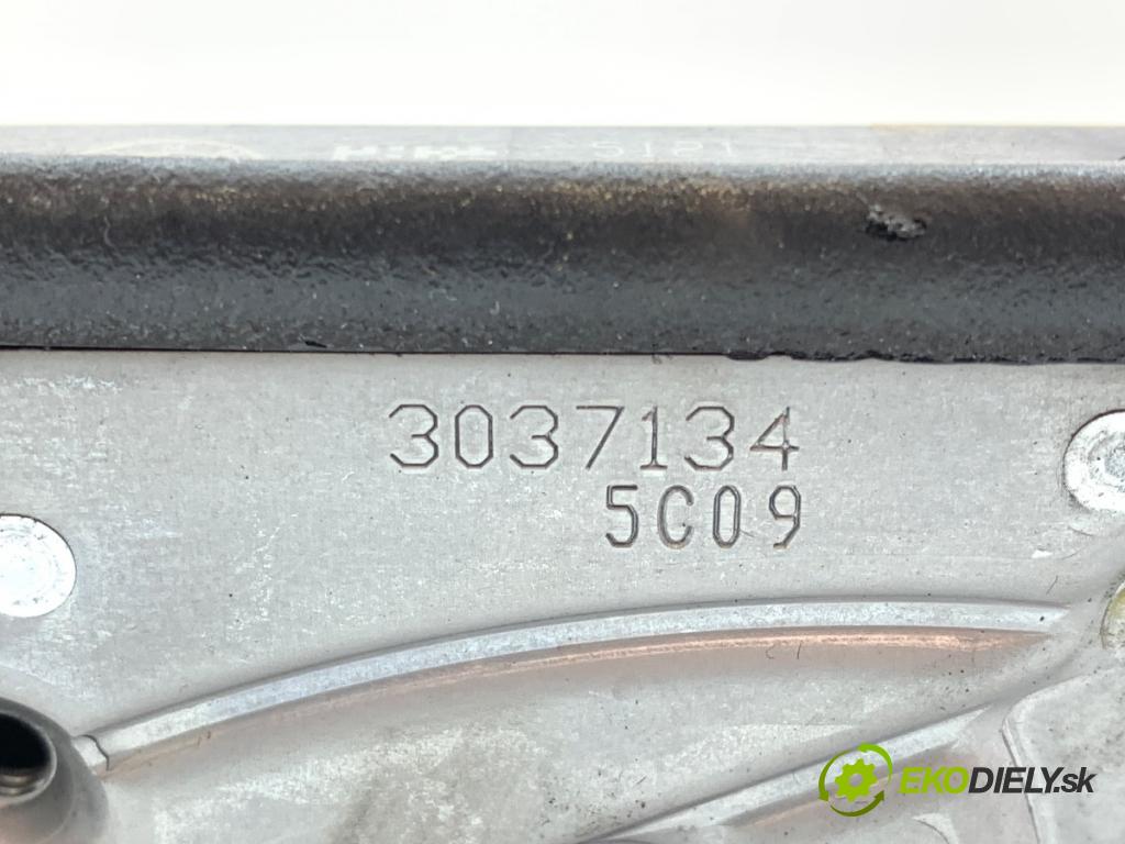 BMW F15 SUV 2015 160 kW xDrive 25 d 2993 zámok dveře pravý přední část 7362784