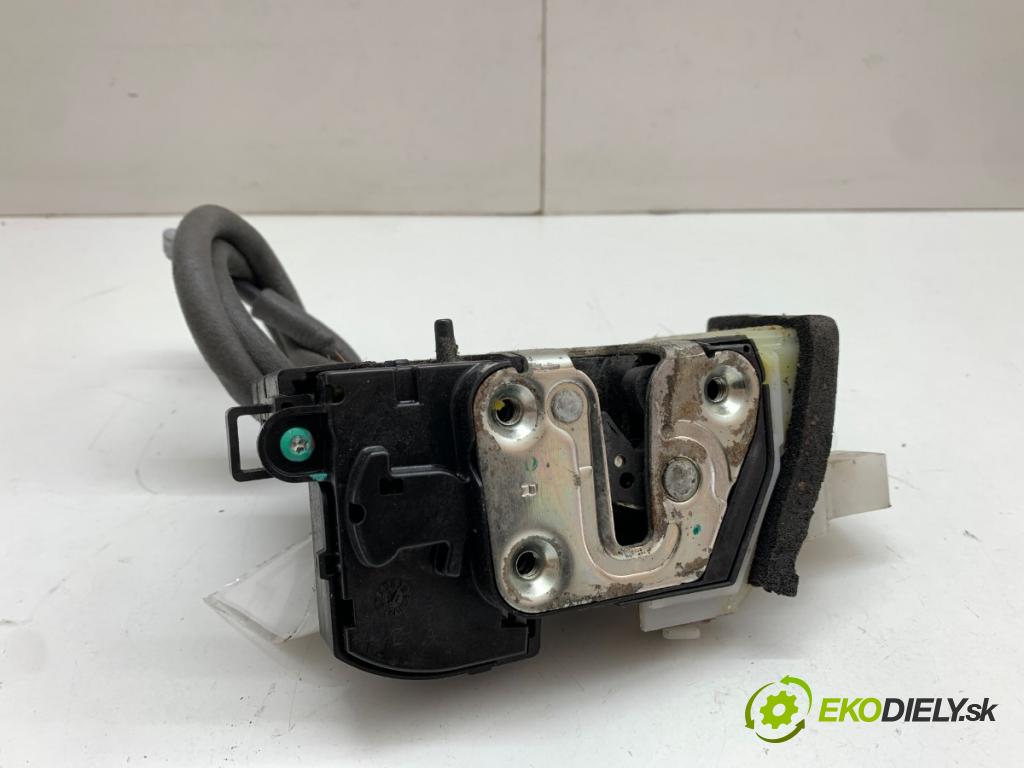 HYUNDAI ix35 SUV 2010 120 kW 2.0 1998 zámok dveře pravý zadní část 81420-2Y010