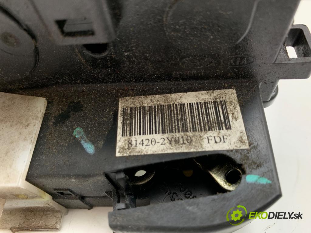 HYUNDAI ix35 SUV 2010 120 kW 2.0 1998 zámok dveře pravý zadní část 81420-2Y010