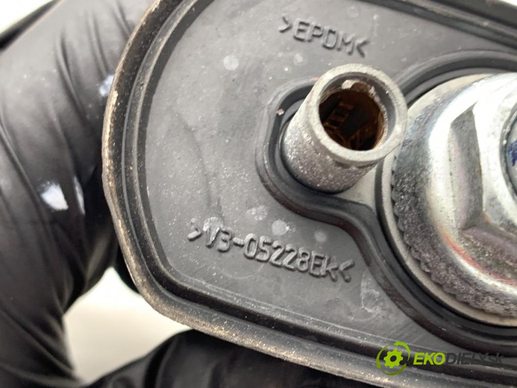 HYUNDAI ix35 SUV 2010 120 kW 2.0 1998 ANTENA