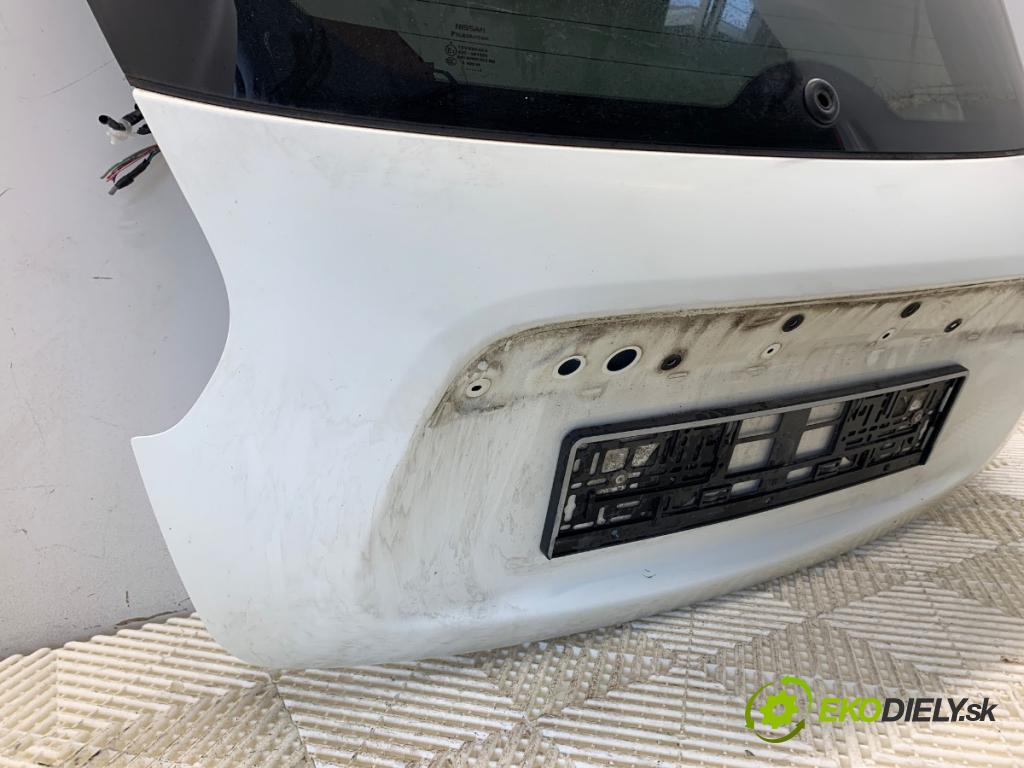 NISSAN JUKE F15 SUV 2013 81 kW 1.5 dCi 1461 kapota zad 326G