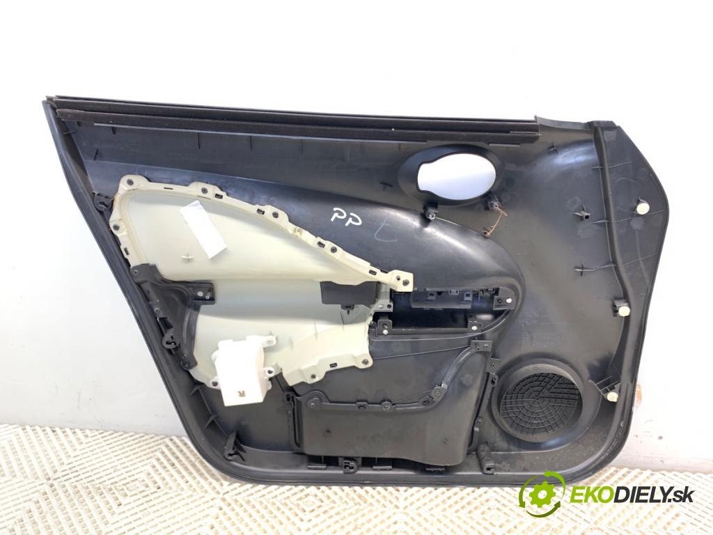NISSAN JUKE F15 SUV 2013 81 kW 1.5 dCi 1461 čalúnenie Dvere pravy predný