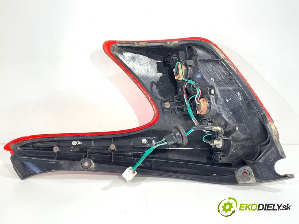 NISSAN JUKE F15 SUV 2013 81 kW 1.5 dCi 1461 Svetlo ľavy zad