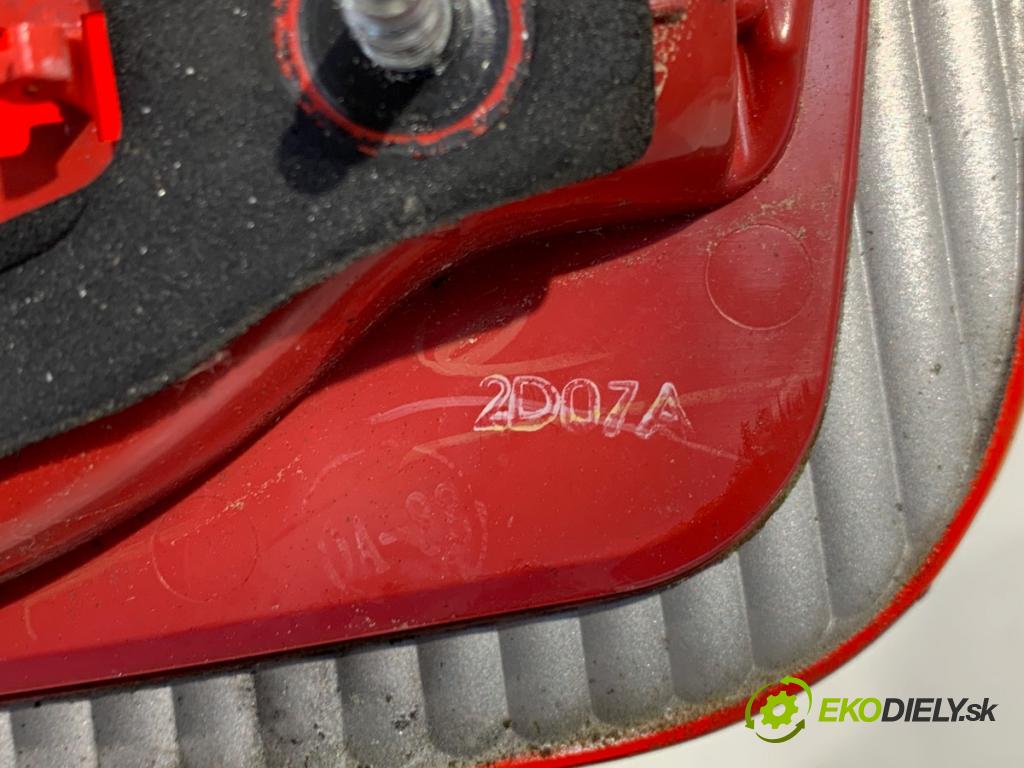 NISSAN JUKE F15 SUV 2013 81 kW 1.5 dCi 1461 světlo brzdových světel