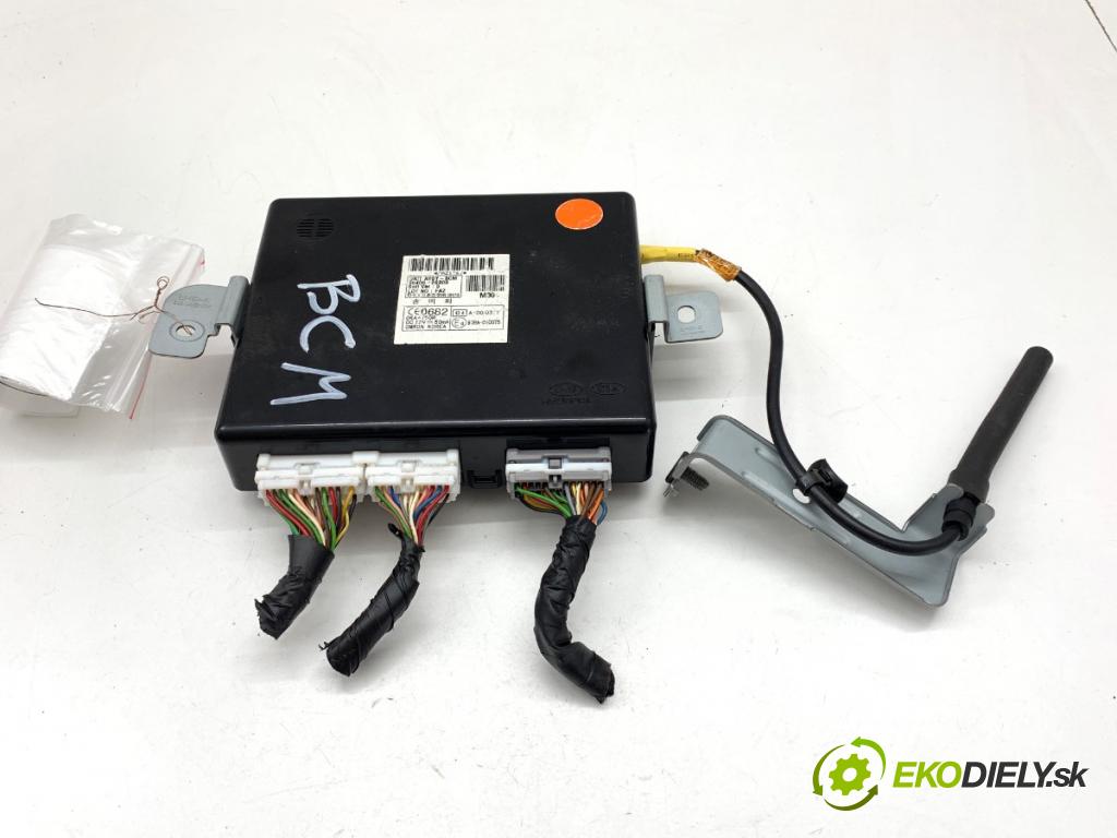 HYUNDAI ix35 SUV 2010 120 kW 2.0 1998 Modul BCM 95400-2S300 (Riadiaca jednotka ostatné)