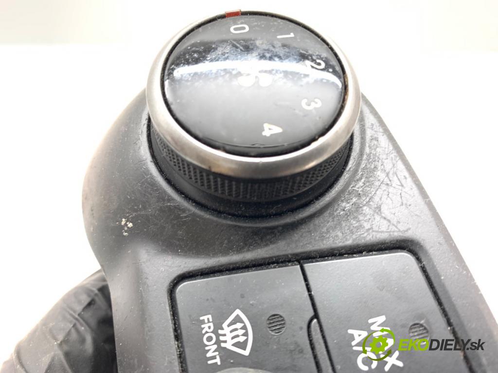 HYUNDAI ix35 SUV 2010 120 kW 2.0 1998 Panel ovládania kúrenia 97250-2Y000 (Prepínacie páčky pod volantom)