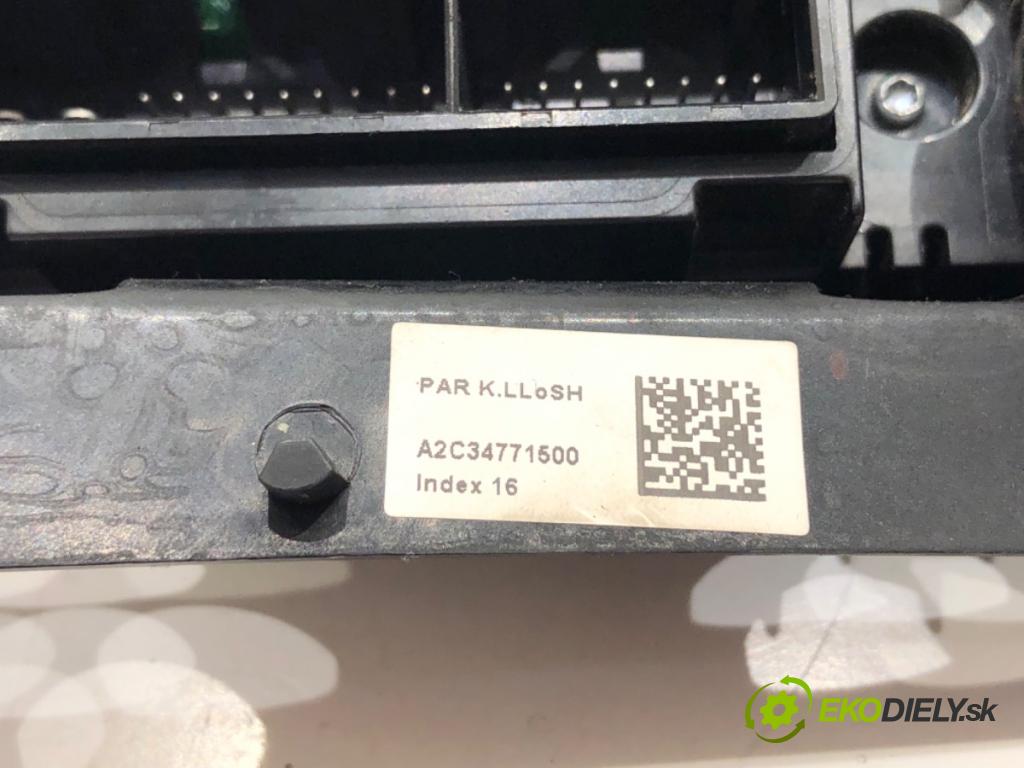 AUDI A4 B8 sedan 2012 125 kW 1.8 TFSI 1798 Panel ovládaní topení  (Páčky pod volantem)