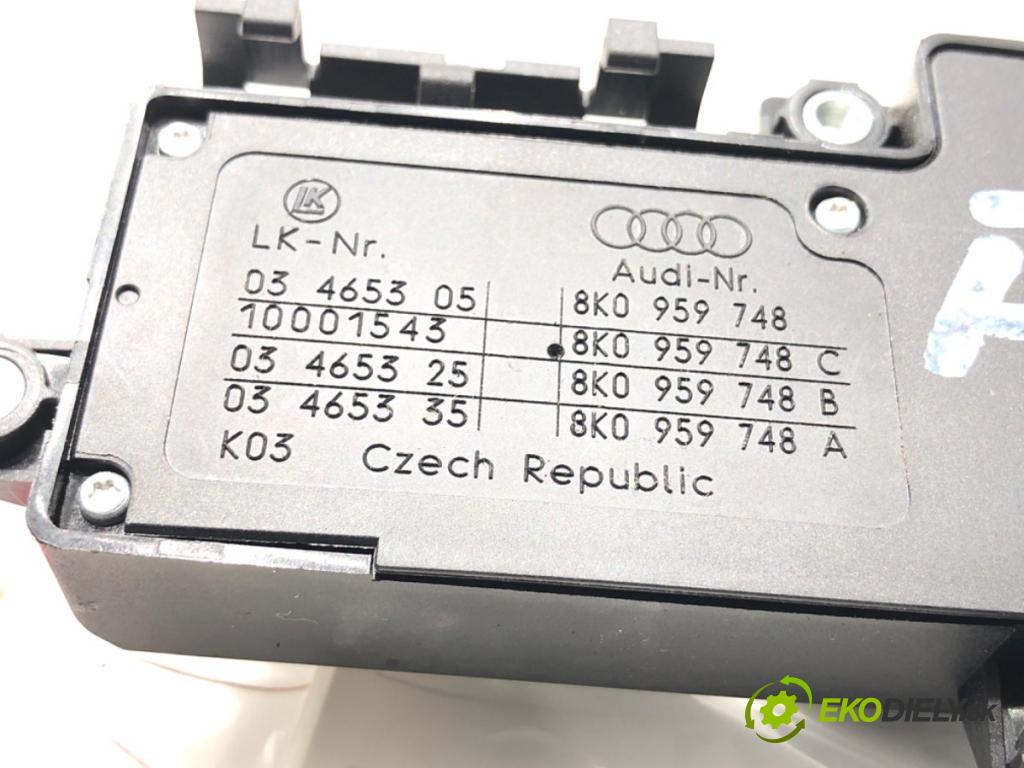 AUDI A4 B8 sedan 2012 125 kW 1.8 TFSI 1798 Prepínač sedačky pravy 8K0959748C