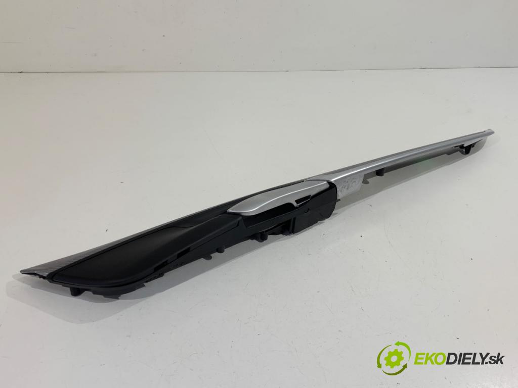BMW F15 SUV 2015 160 kW xDrive 25 d 2993 Kľučka vnútorná pravy zad 7292182