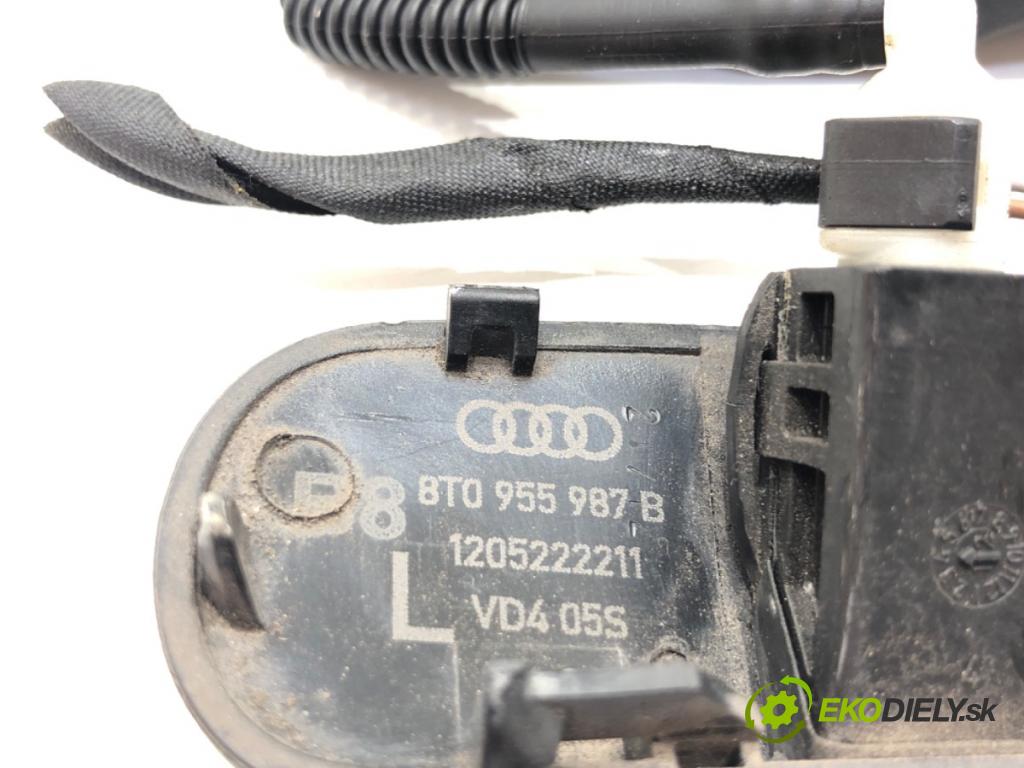 AUDI A4 B8 sedan 2012 125 kW 1.8 TFSI 1798 ostřikovače ostřikovačů 8T0955988B