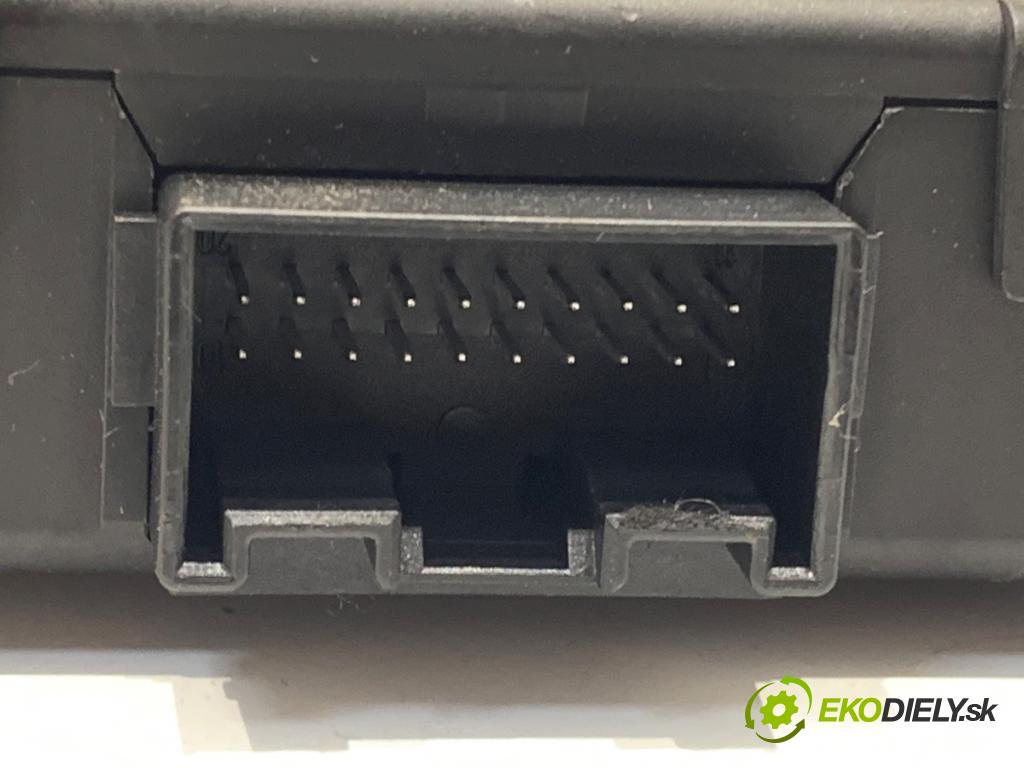 AUDI A4 B8 sedan 2012 125 kW 1.8 TFSI 1798 Modul GATEWAY 8R0907468F