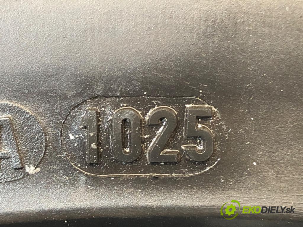 --- ---      PNEUMATIKY: PARA: VÍCENÁ SEZÓNA: 225/45 17" PIRELLI