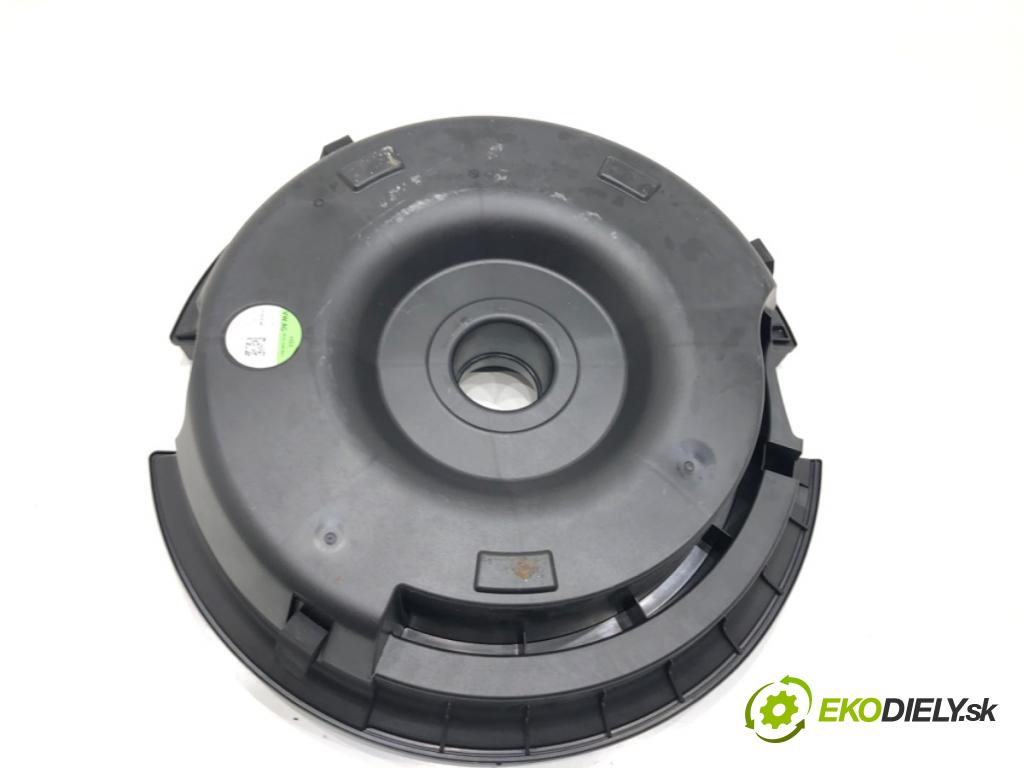 SEAT LEON III liftback 2019 110 kW 1.5 TSI 1495 subwoofer 6C0035621 (Audio zariadenie)