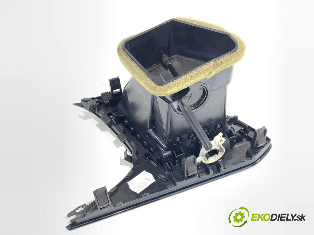 SEAT LEON III liftback 2019 110 kW 1.5 TSI 1495 lišty kryt 5F1863283BB 5F1820901D (Lišta)