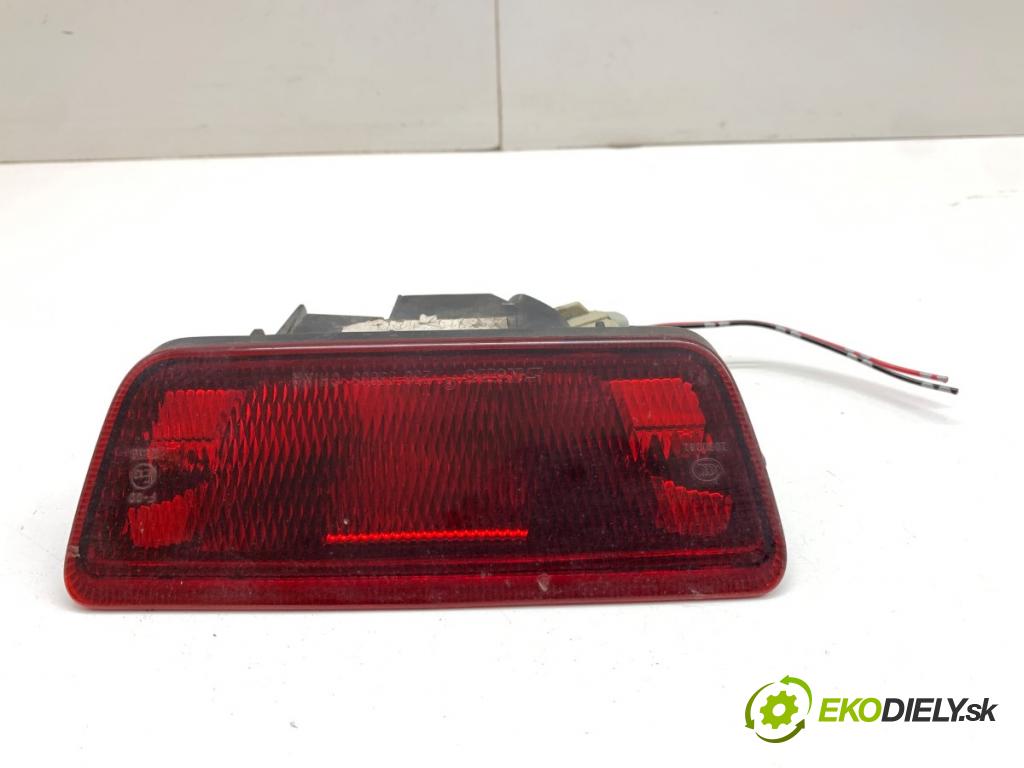 NISSAN JUKE F15 SUV 2013 81 kW 1.5 dCi 1461 světlo nárazníka zadní část 