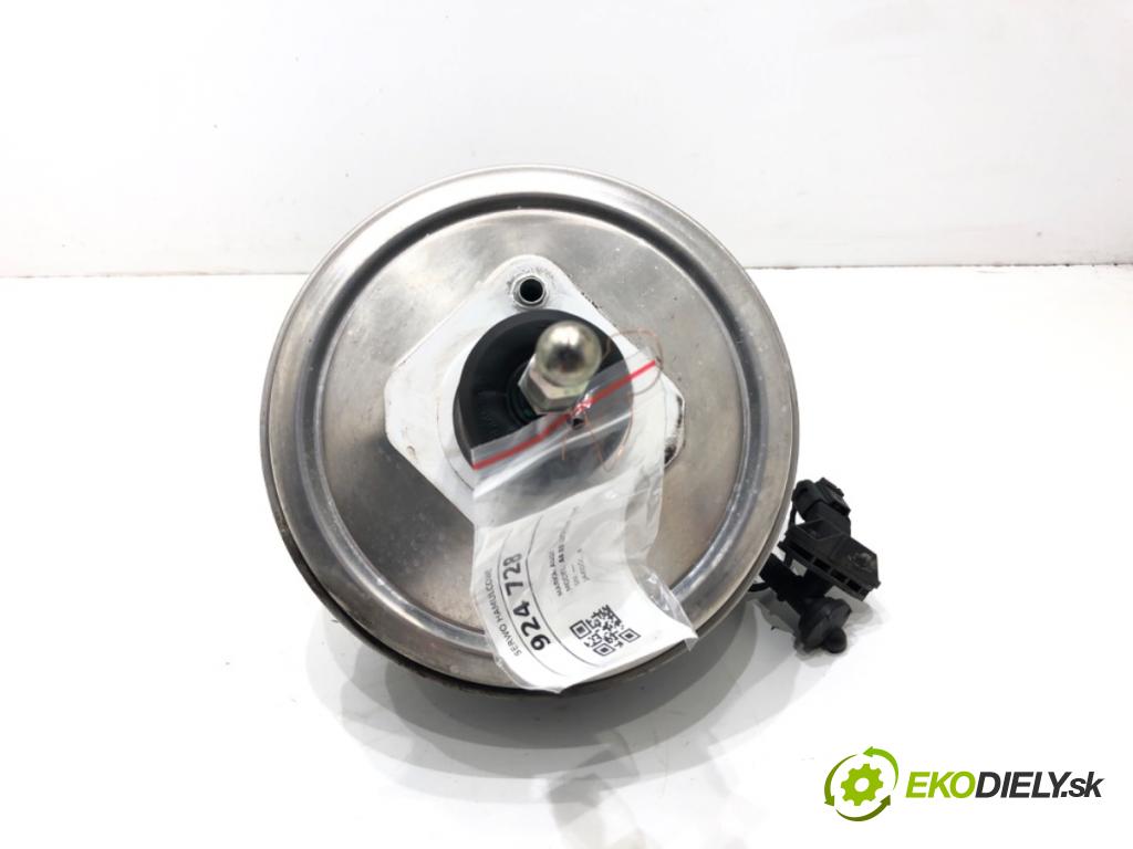 AUDI A4 B8 sedan 2012 125 kW 1.8 TFSI 1798 posilovač bŕzd 8K0612103N