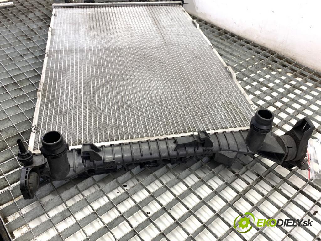 AUDI A4 B8 sedan 2012 125 kW 1.8 TFSI 1798 chladič vody  (Vodní chladič)