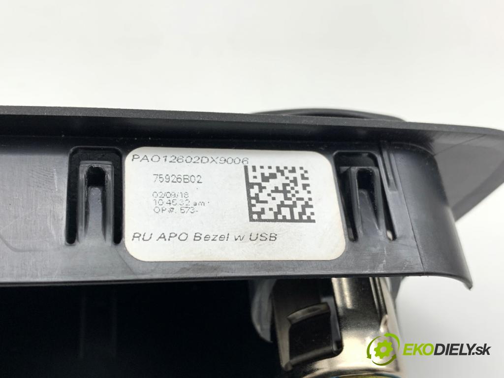 CHRYSLER PACIFICA nadwozie wielkoprzestrzenne (MPV) 2018 185 kW 3.6 Hybrid 3604 HNÍZDO: USB