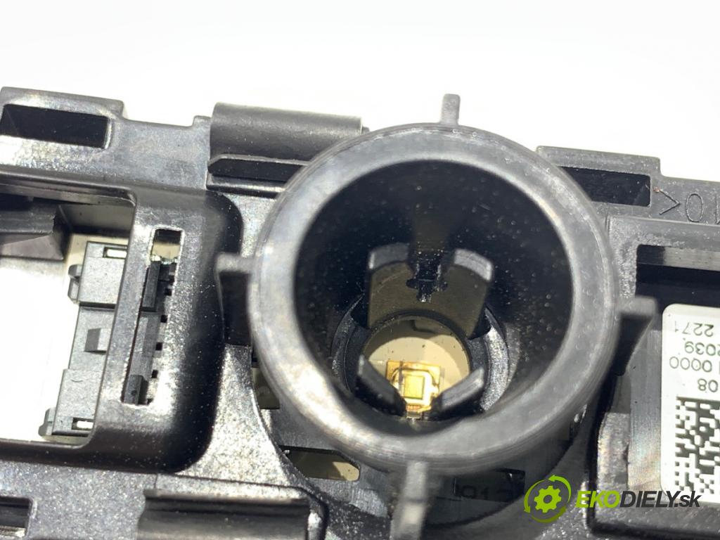 AUDI A4 B8 sedan 2012 125 kW 1.8 TFSI 1798 Modul LED N6HM0000